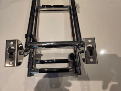          Badestige / badetrapp teleskop/hengslet for akterspeil, 4 trinn